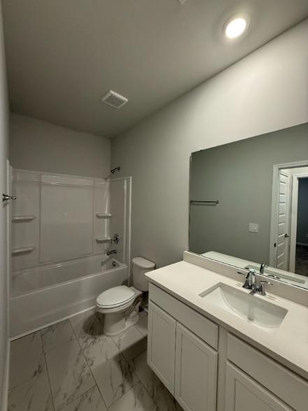 Building Photo - 7516 Doris Ruth Ln SE