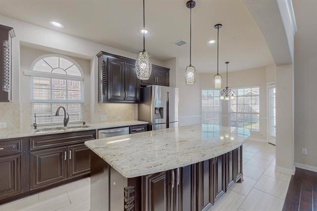 Building Photo - 14105 Sugar Hill Dr