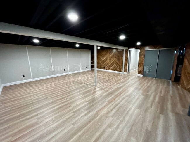 Building Photo - 3265 Hermoso Dr