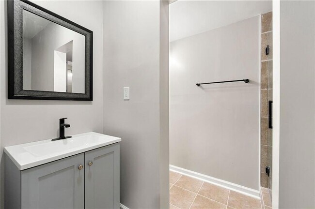 Building Photo - 7260 Foxberry Ct