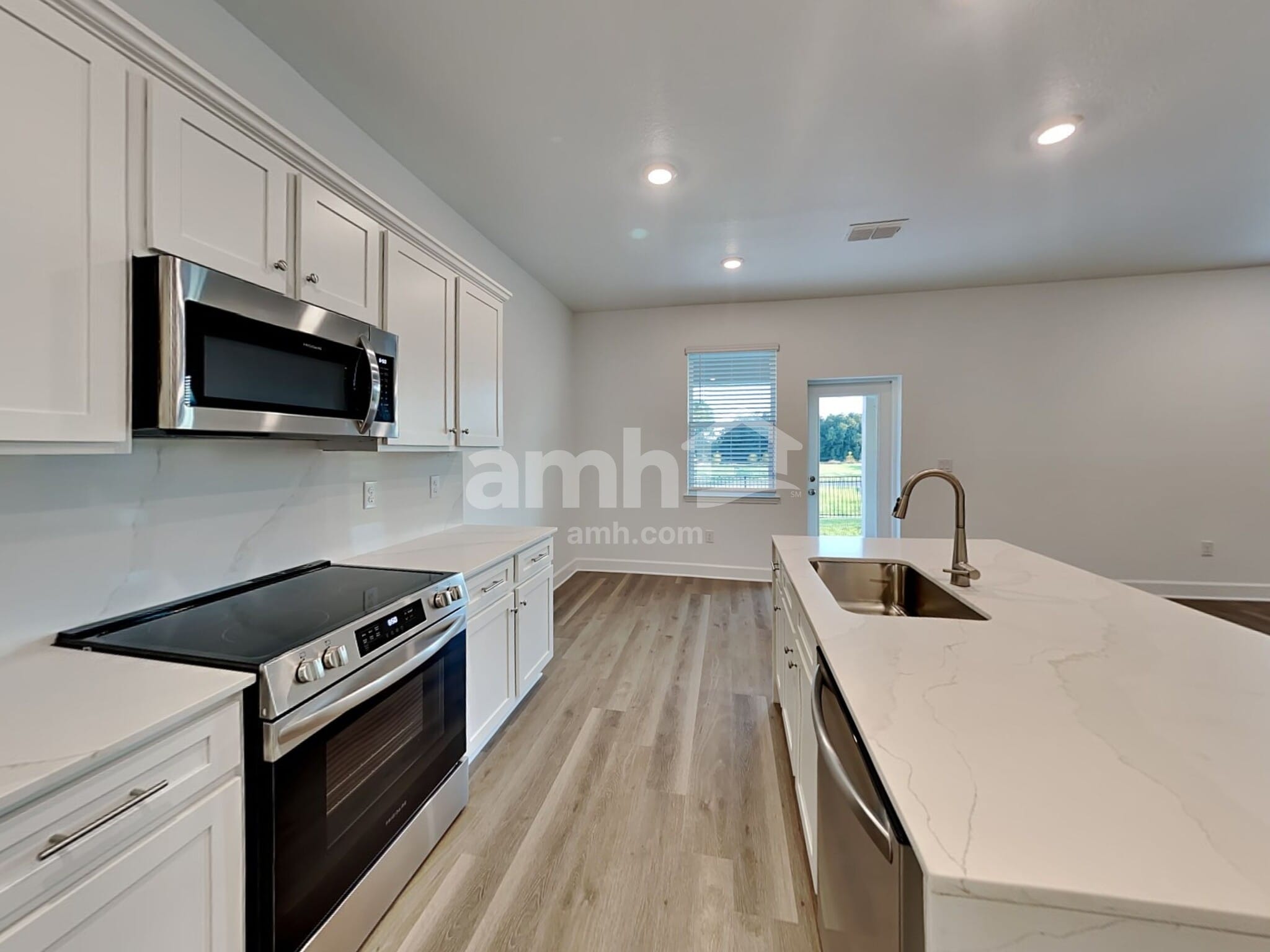 Building Photo - 37854 Dusty Saddle Ln