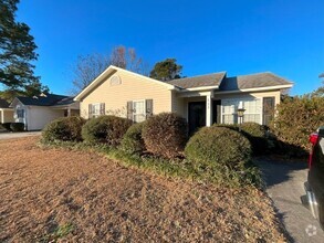 Building Photo - Newly Renovated 3BR/2BA in Lanvale Trace