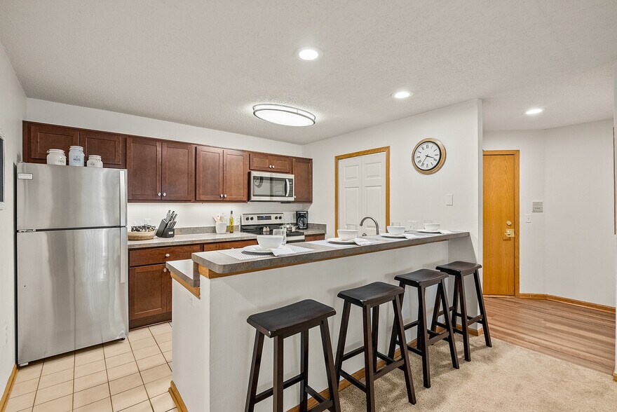 Riverwood Apartments Kitchen - Riverwood