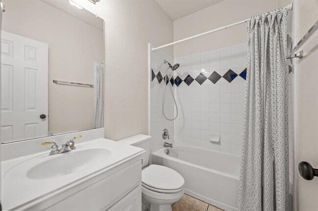 Building Photo - 11905 Lake Stone Dr