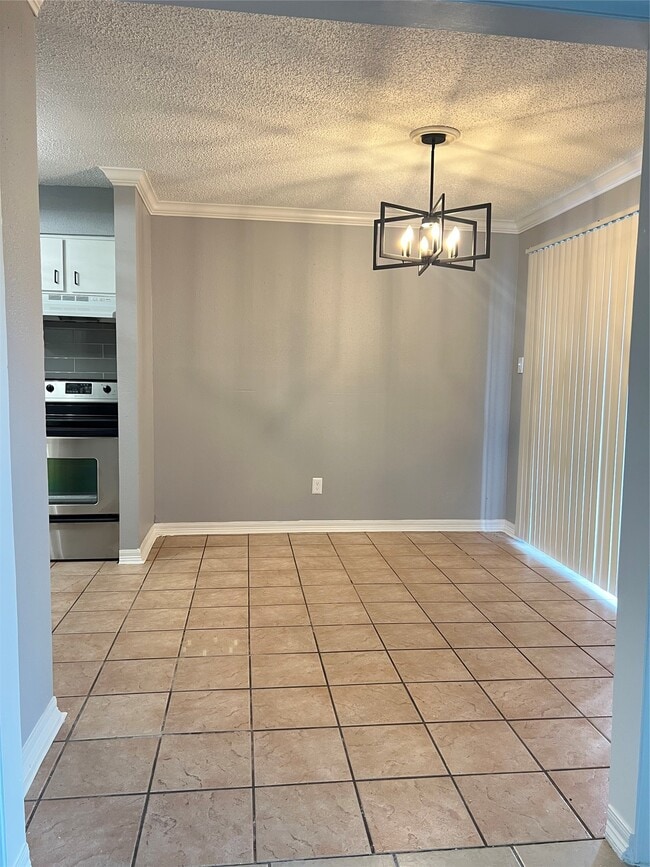 Building Photo - 738 Coolwood Dr