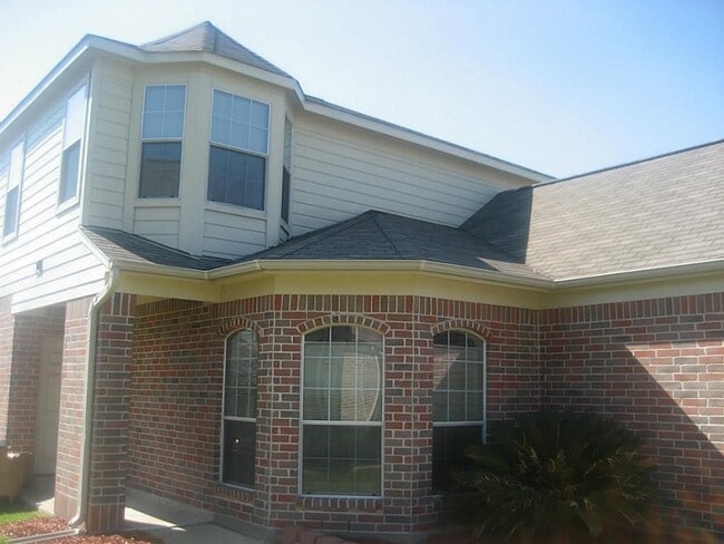 Building Photo - 18506 Carousel Creek Ct
