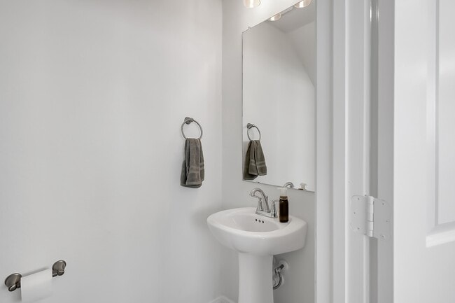 Building Photo - 212 Cider Gum Pl