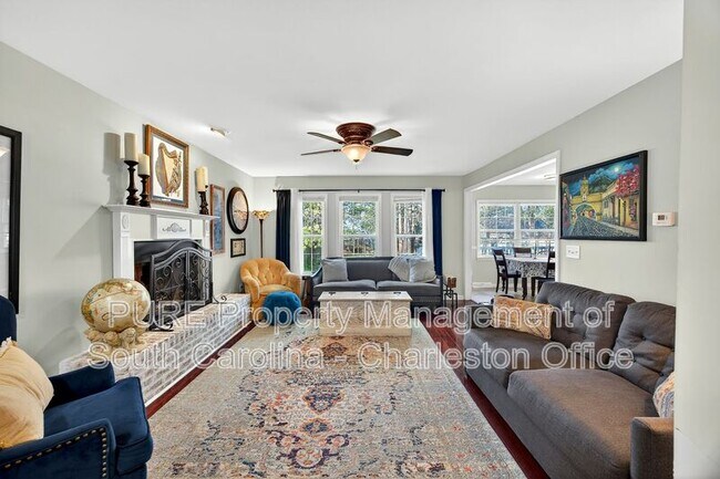 Building Photo - 8591 Cislo Ct