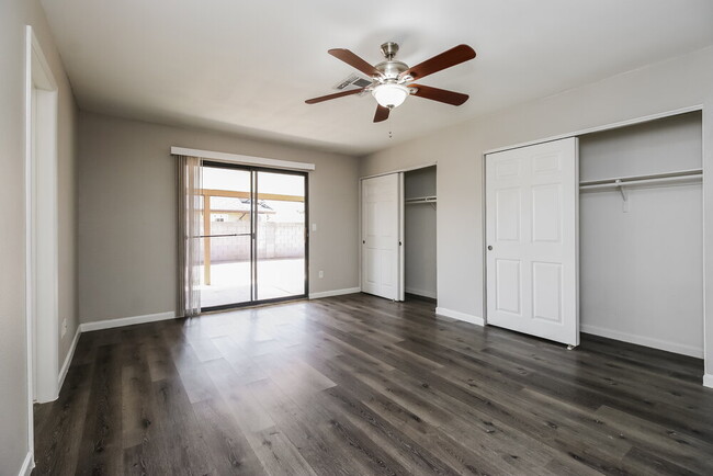 Building Photo - 8204 N 60th Dr