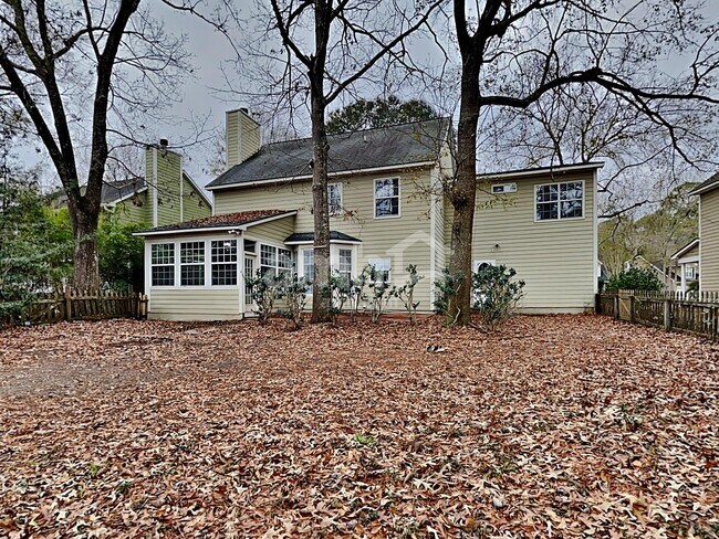 Building Photo - 2738 Seastrand Ln