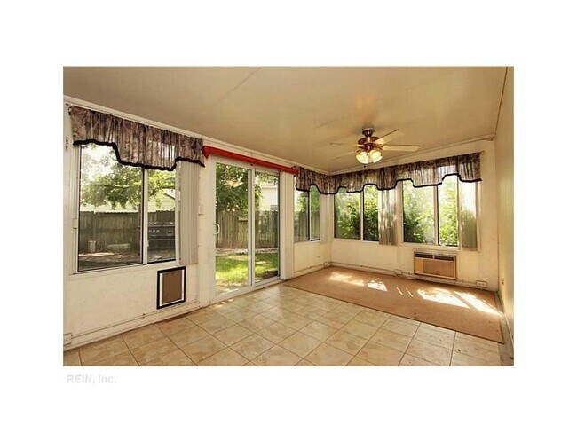 Building Photo - 2220 Cinnabar Ct