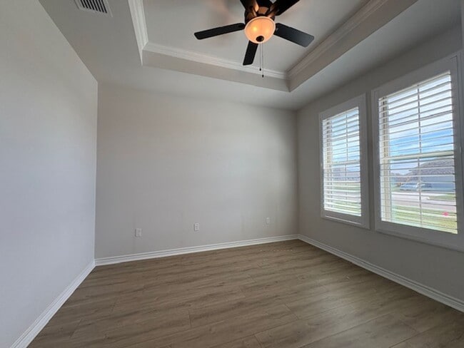 Building Photo - GORGEOUS NEWER HOME NEAR OSO BAY PRESERVE - MILITARY SPECIAL!