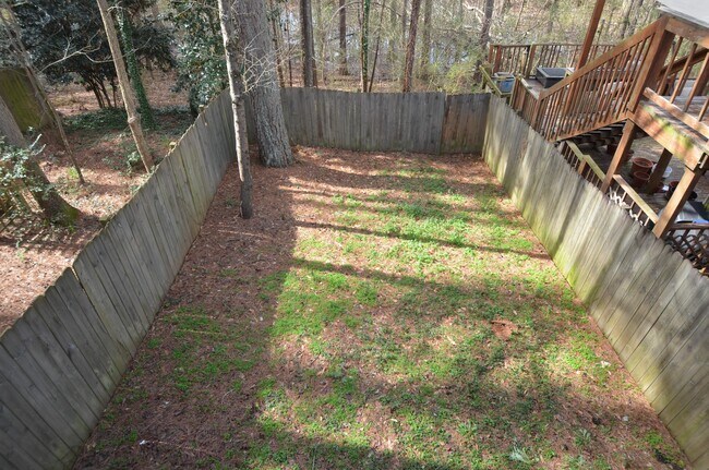 Building Photo - 1308 Poplar Pointe