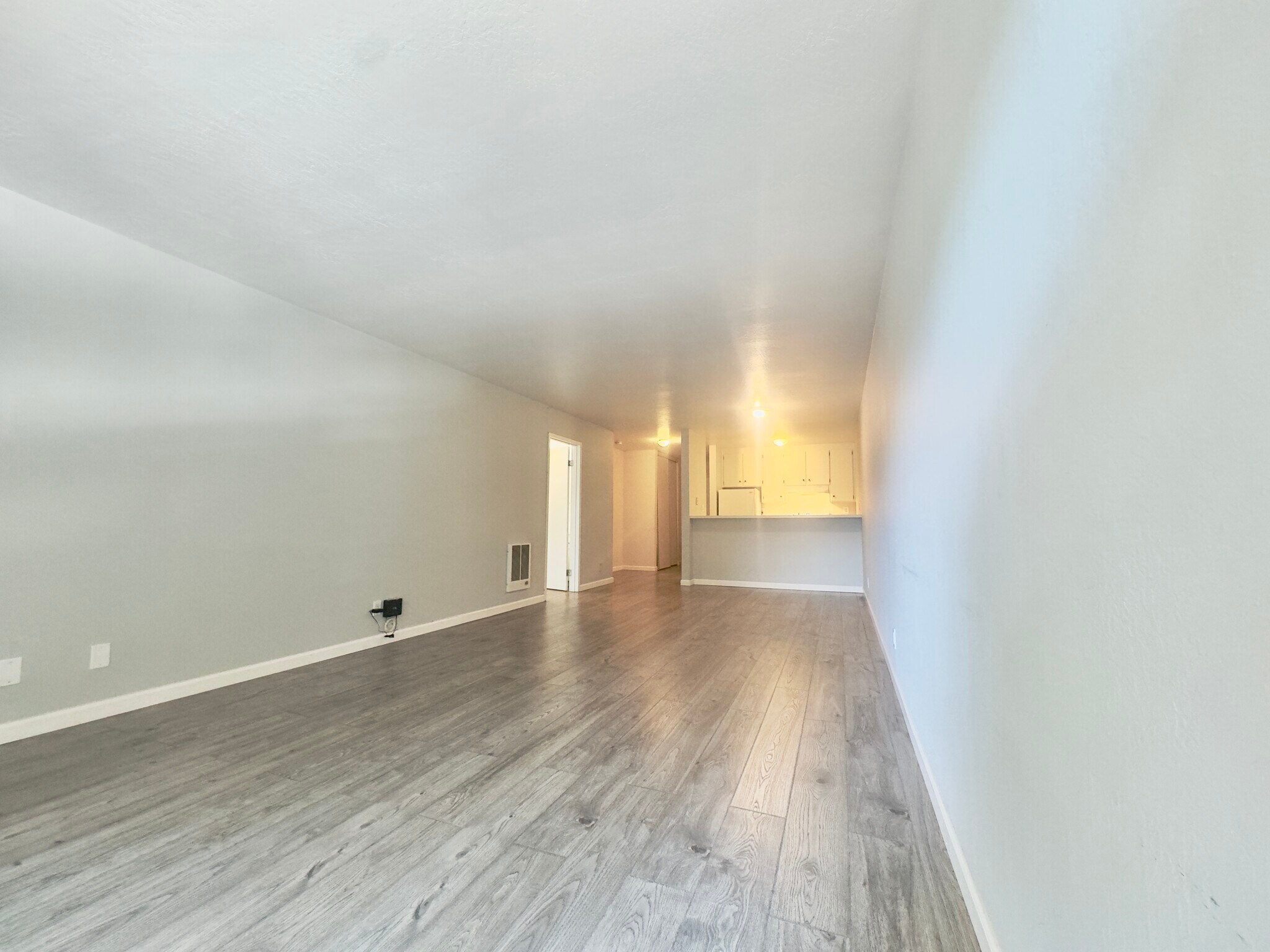 Building Photo - 288 Whitmore St