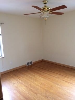 Building Photo - 1132 Moorlands Dr