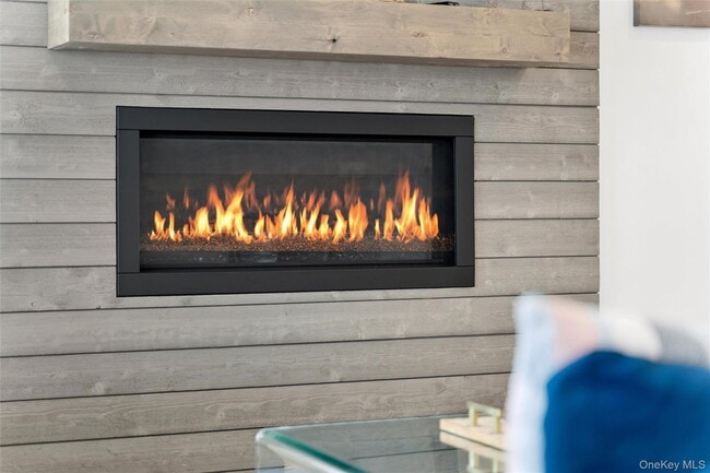 Building Photo - 1510 Maple Ln