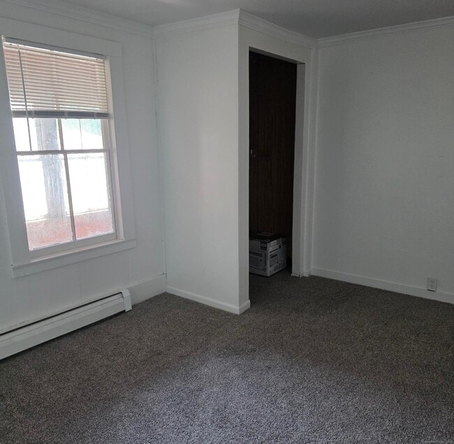 Building Photo - 302 Hazard Ave