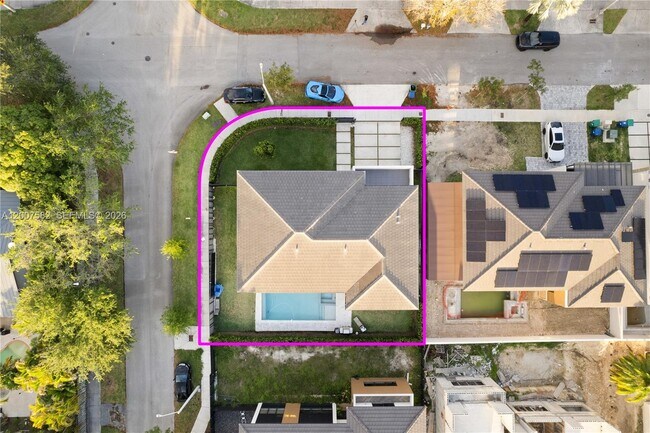 Building Photo - 17900 SW 149th Ave