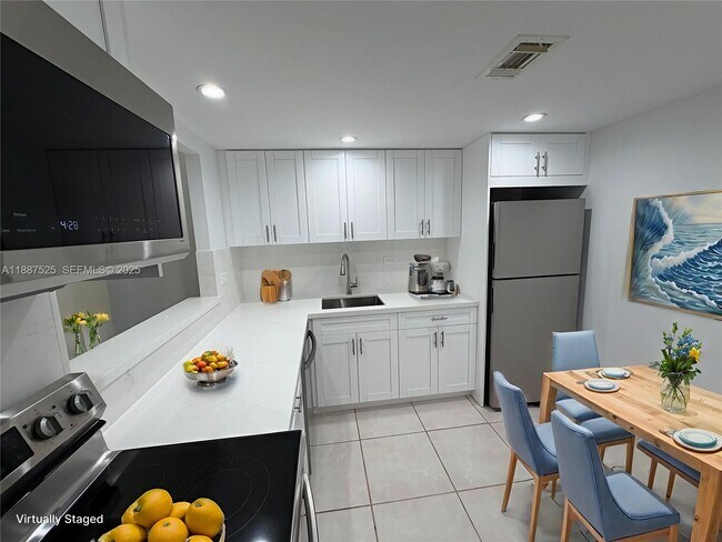 Building Photo - 8101 SW 72nd Ave