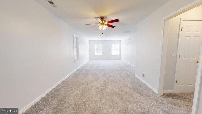 Building Photo - 9811 Fendale Ln