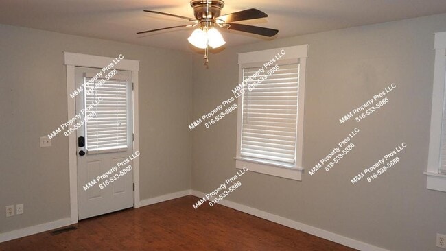 Building Photo - 517 Holmes St