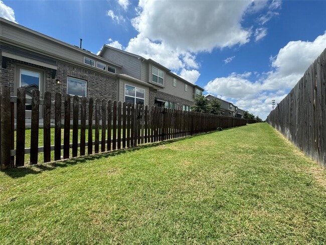 Building Photo - 17502 Bay Skipper Dr
