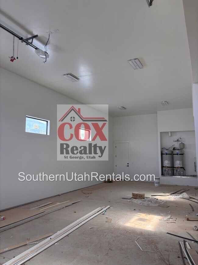 Building Photo - Ultimate Brand New Dream House - 6 bed | C...