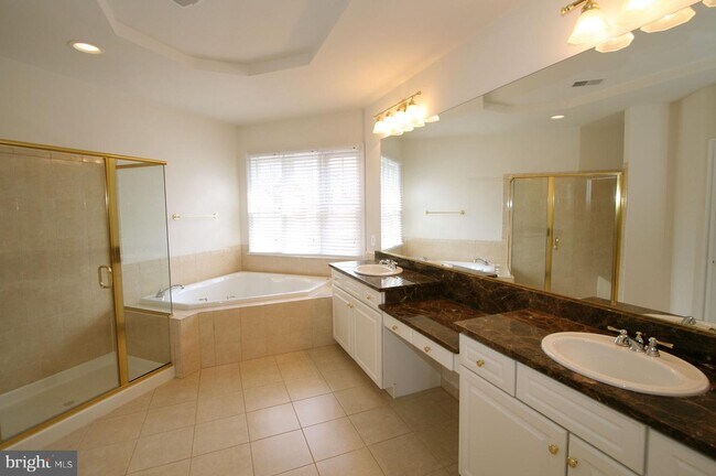 Building Photo - 43704 Burning Sands Terrace