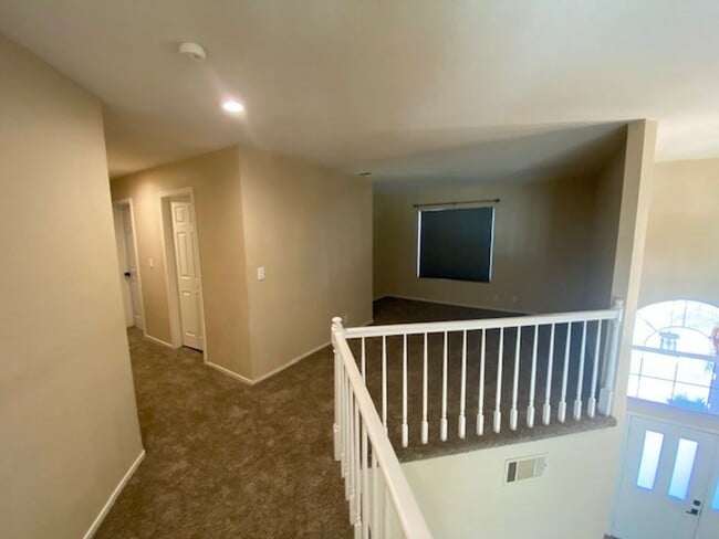 Building Photo - 2640 Ohio Ct