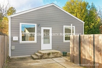 Building Photo - 6225 NE 14th Ave