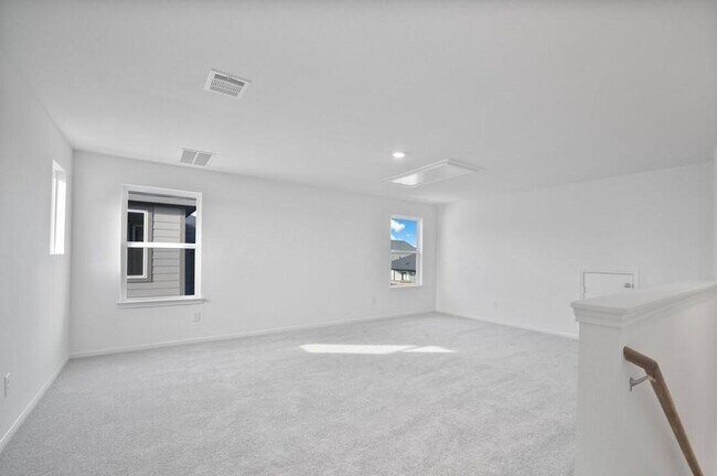 Building Photo - 18002 Horse Hvn Ln