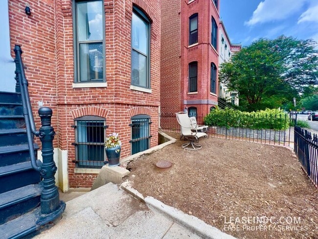 Building Photo - 1532 15th St NW