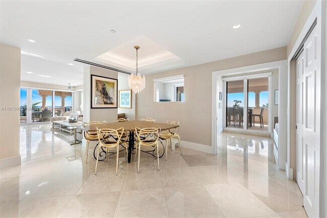 Building Photo - 19253 Fisher Island Dr