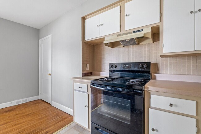 Building Photo - 408 N Mendenhall St