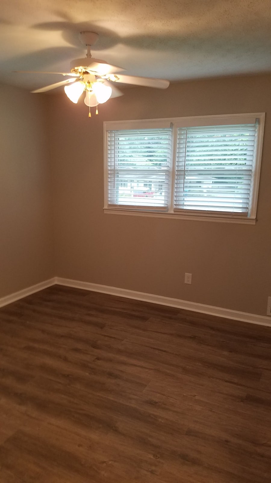 Front Bedroom 3 - 115 Windy Hill Ct