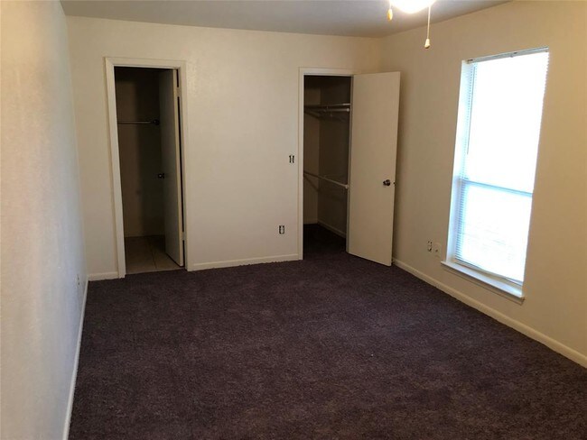 Building Photo - 3315 Avenue P