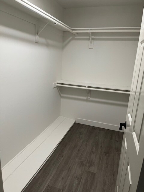 Building Photo - 825 S Harvard Blvd