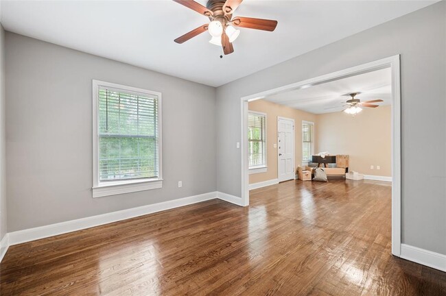 Building Photo - 1809 W 39th St
