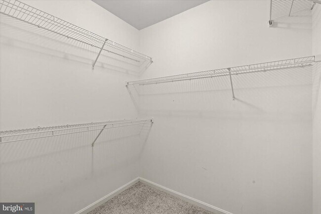 Building Photo - 5120 Donovan Dr