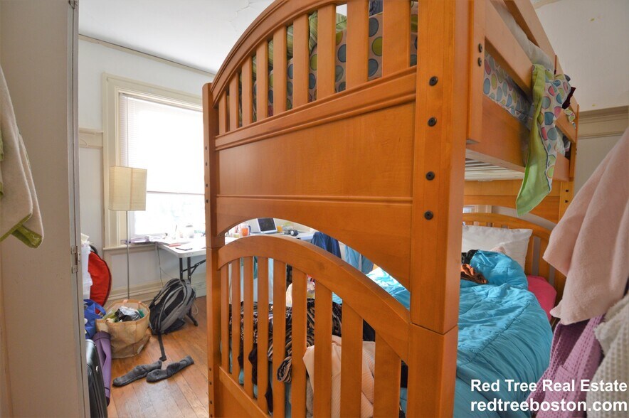 Building Photo - 100 St Mary's St