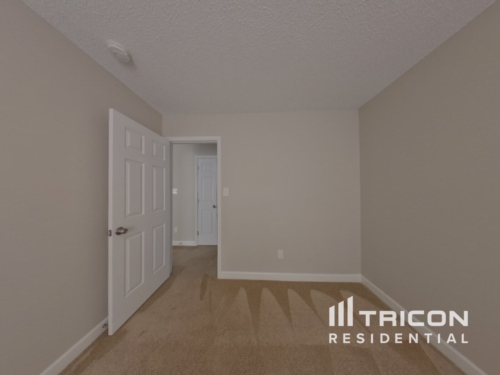 Building Photo - 2918 Brekonridge Centre Dr