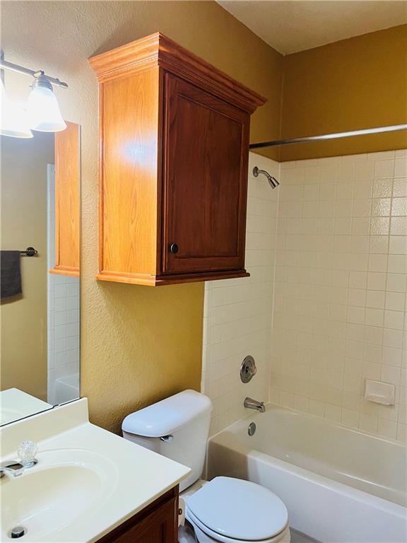 Building Photo - 1612 Jerusalem Dr