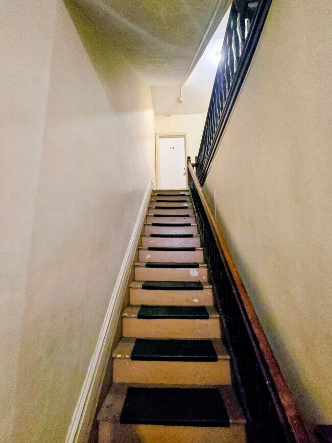 Building Photo - 417 N Ninth St