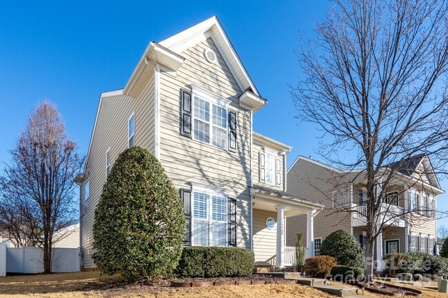 Building Photo - 10725 Serape Rd