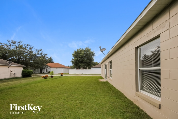 Building Photo - 858 San Pedro Ct