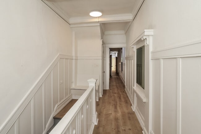 Building Photo - 1026 Bush St