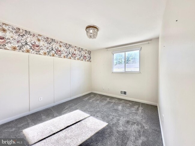 Building Photo - 1351 St Francis Rd