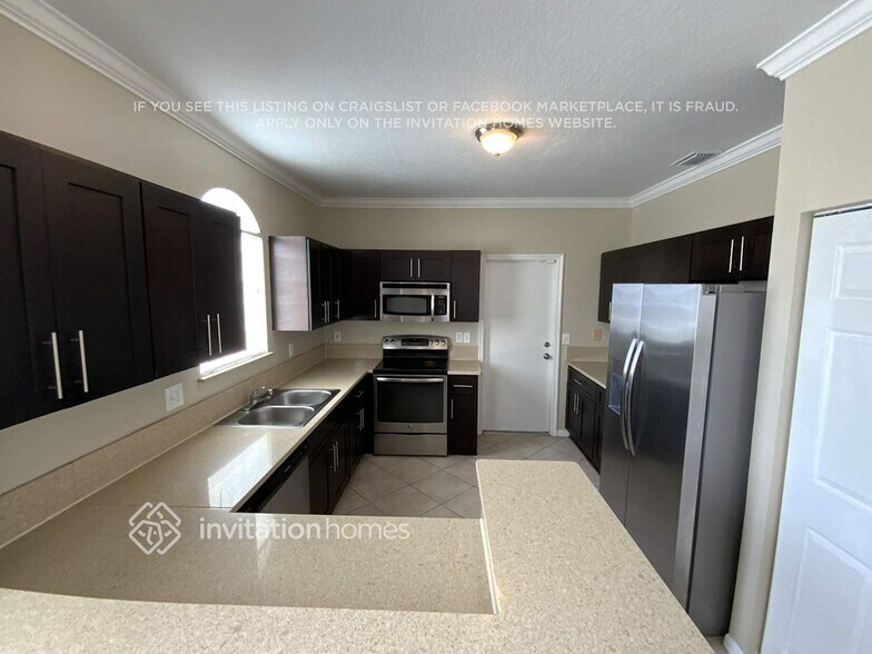 Building Photo - 11106 Baybreeze Way