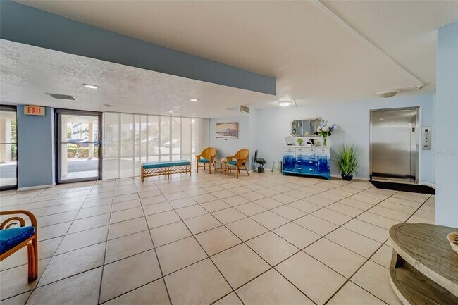 Building Photo - 17580 Gulf Blvd