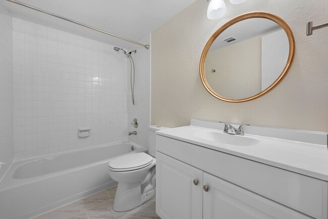 Building Photo - Wonderful West Arvada 2 bedroom condo - AVAILABLE NOW